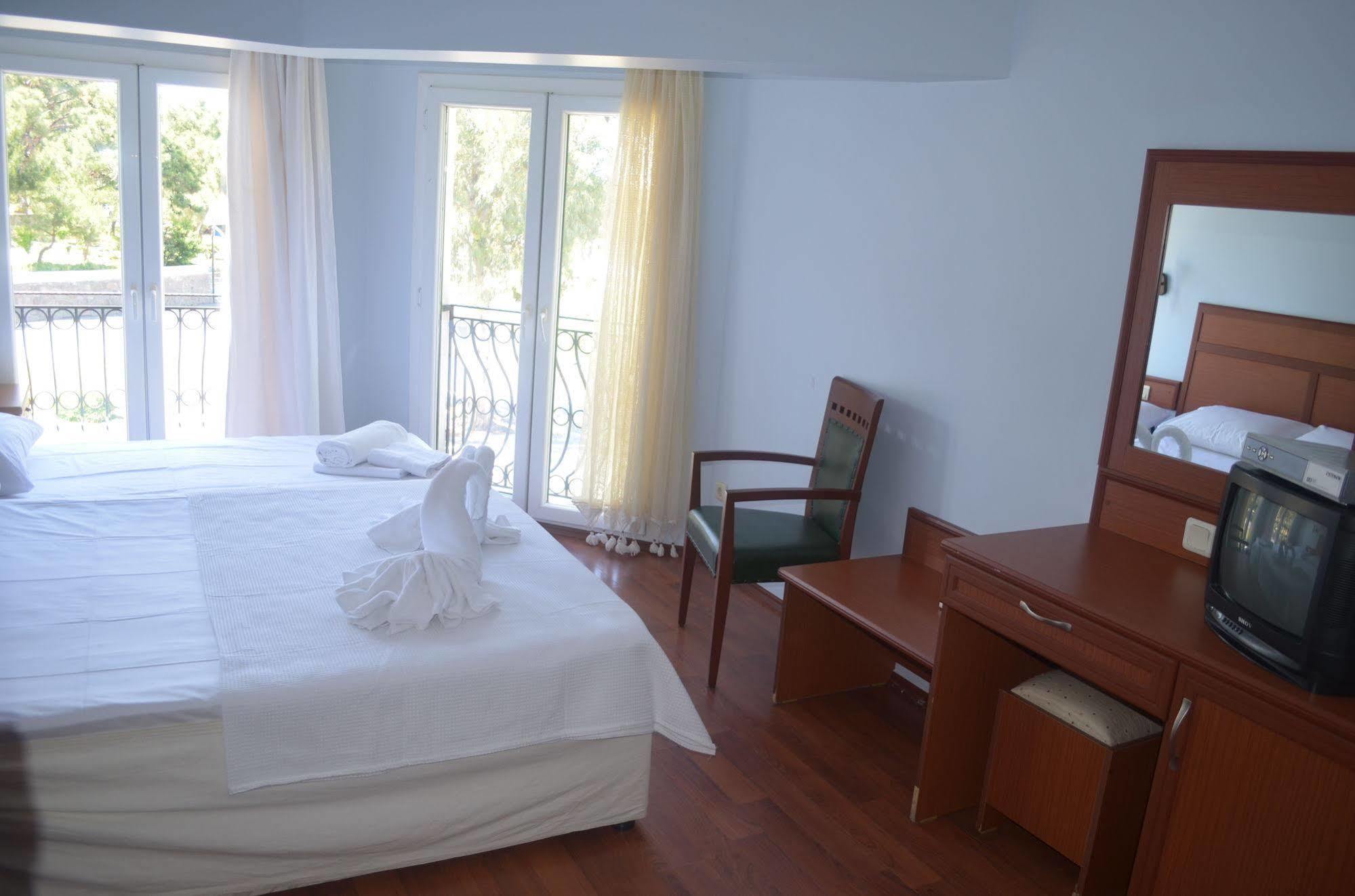 Silva Hotel Ayvalı Extérieur photo